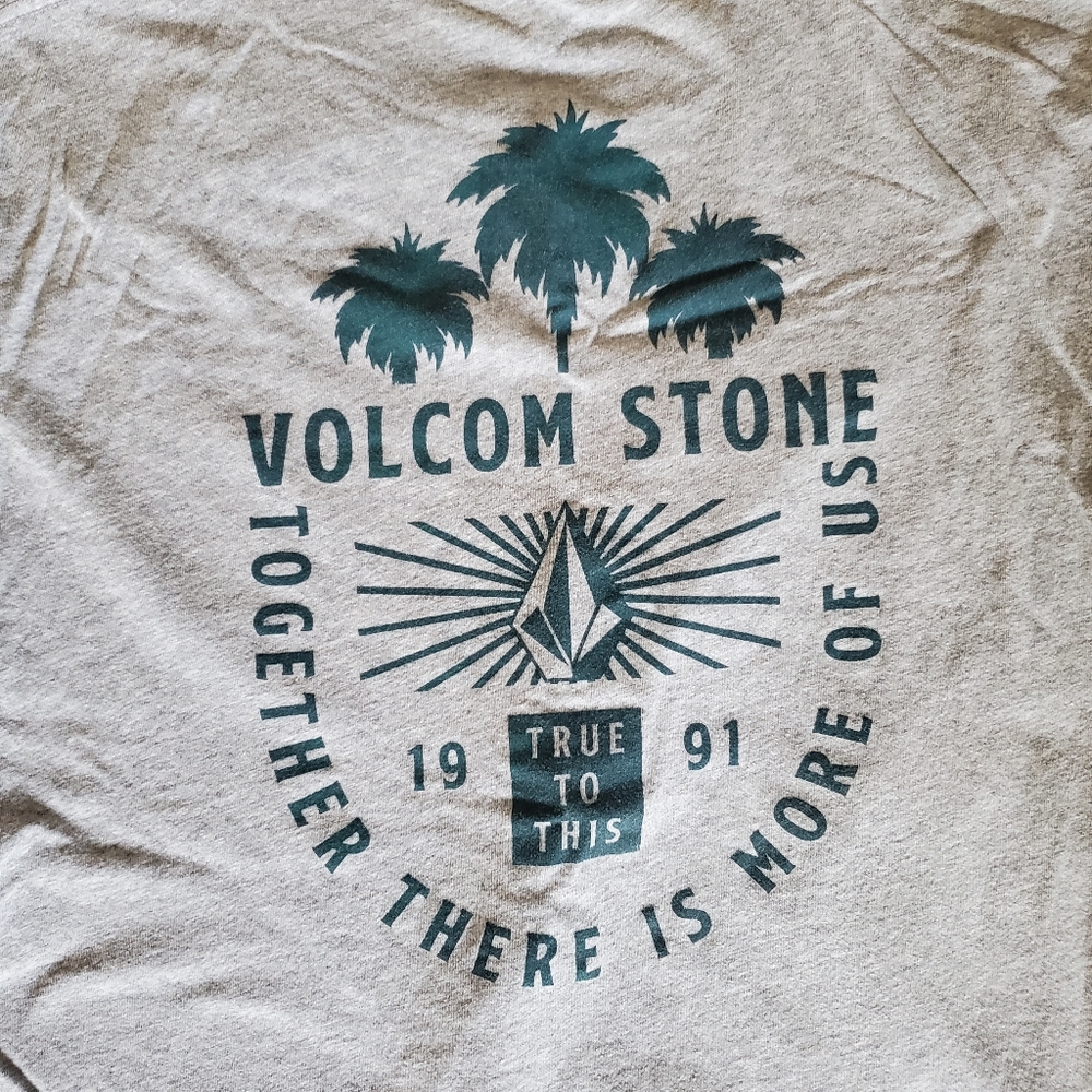 Volcom Men's Grey T-Shirt - Medium